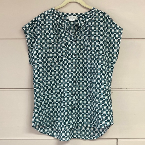 Van Heusen Tops - Van Heusen Button-Down Short-Sleeve Shirt